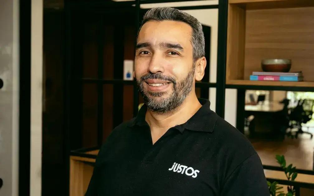 Justos: excelência e inovação no atendimento de seguros auto
