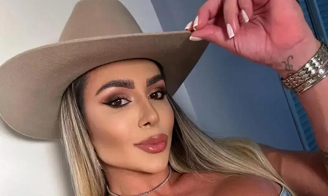 Criadora de conteúdo adulto faz seguro de R$ 2 milhões para partes íntimas