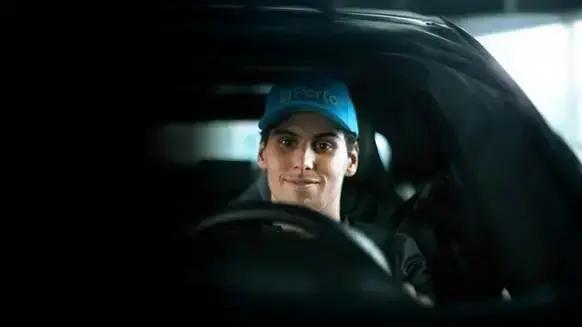 Porto Seguro e Gabriel Bortoleto: A Nova Era do Seguro de Carro