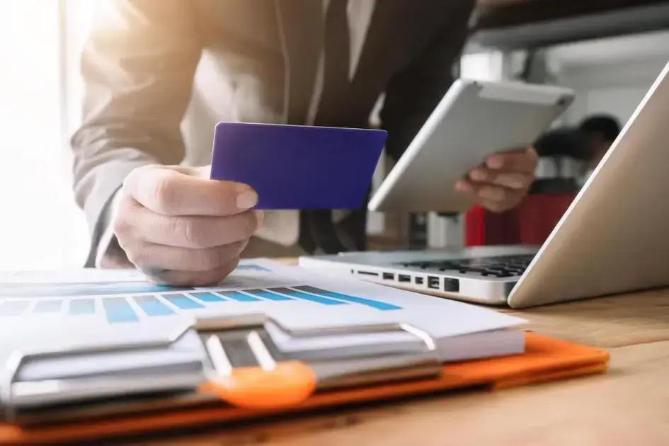 Como calcular o valor de uma carteira de seguros: fatores essenciais