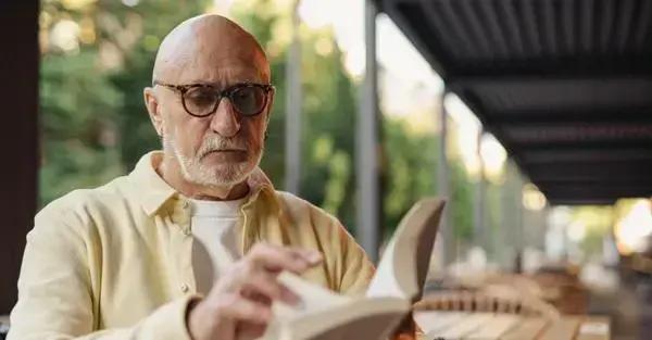 Seguro de Vida para Pessoas com Mais de 70 Anos: O Que Você Precisa Saber